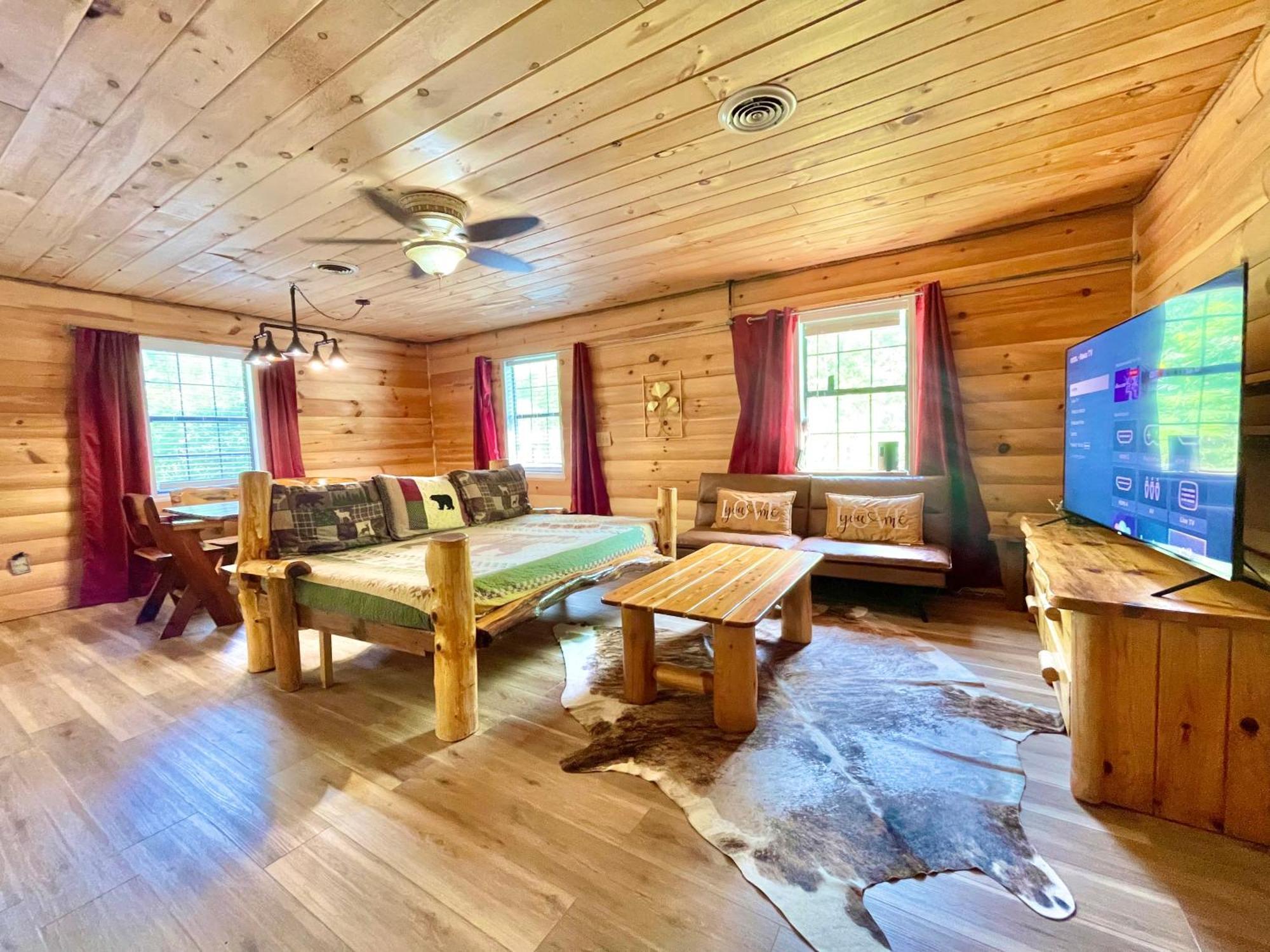 Villa Wild Reindeer 5Min From Parkway Hottub Firepit Sevierville Esterno foto
